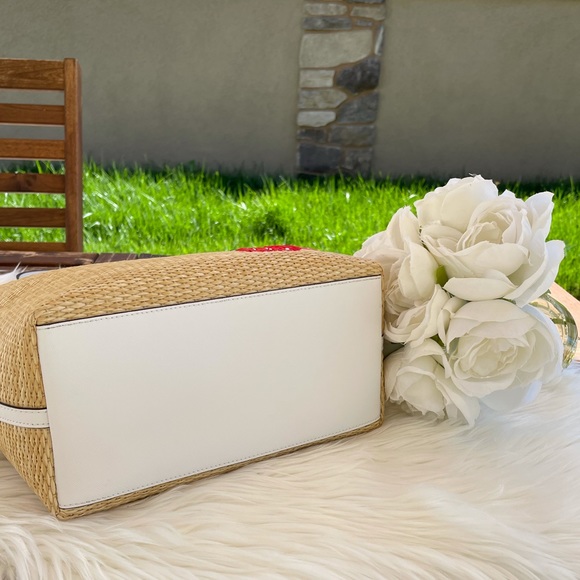 Kate Spade Picnic in the Park Small Tote - Picture 5 of 8